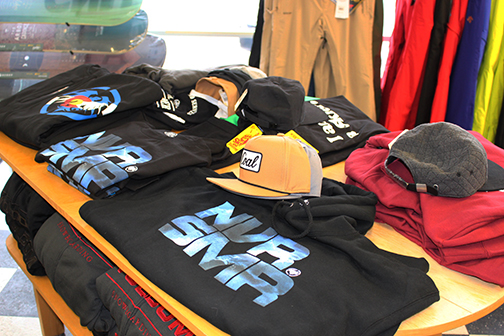 clothing-shirts-hats-3565